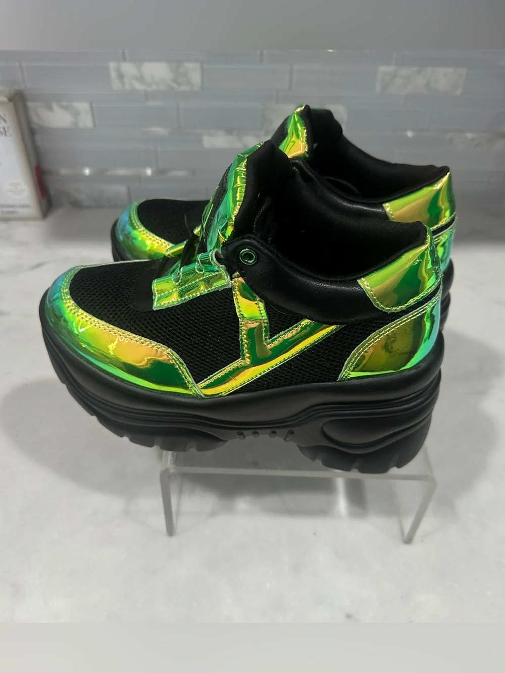 NWOT YRU Matrixx Lime Green Platform Sneakers | Size 6